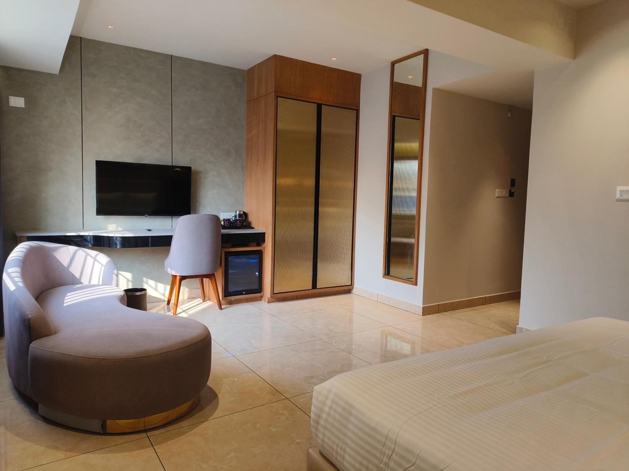 העיר בנגלור Olive Hotel Le Opera By Embassy Group מראה חיצוני תמונה